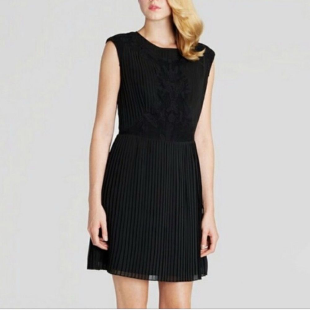 Ted Baker London ‘Saskiah’ black pleated dress (TB size 2/US size 6) in EUC